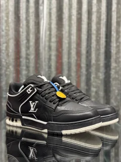 کتونی louis vuitton